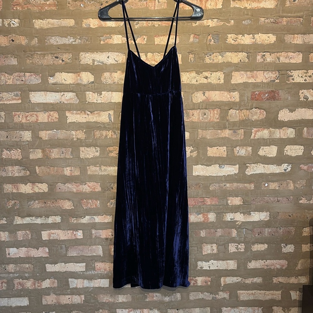 Navy velvet midi dress